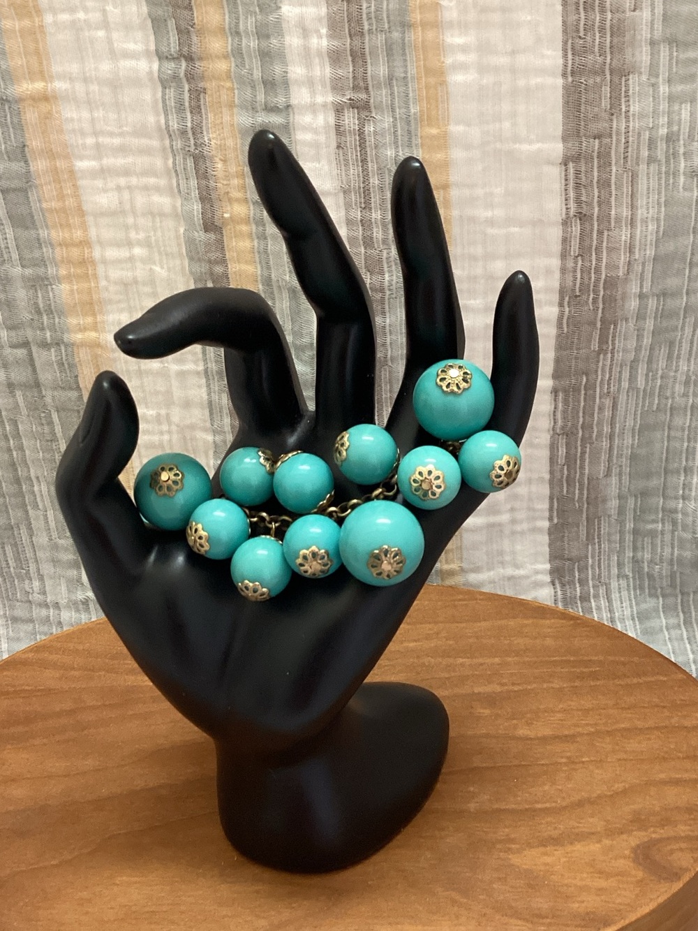Vintage cha cha bracelet Clustered bubble design Mod Retro Eclectic maximalist.
